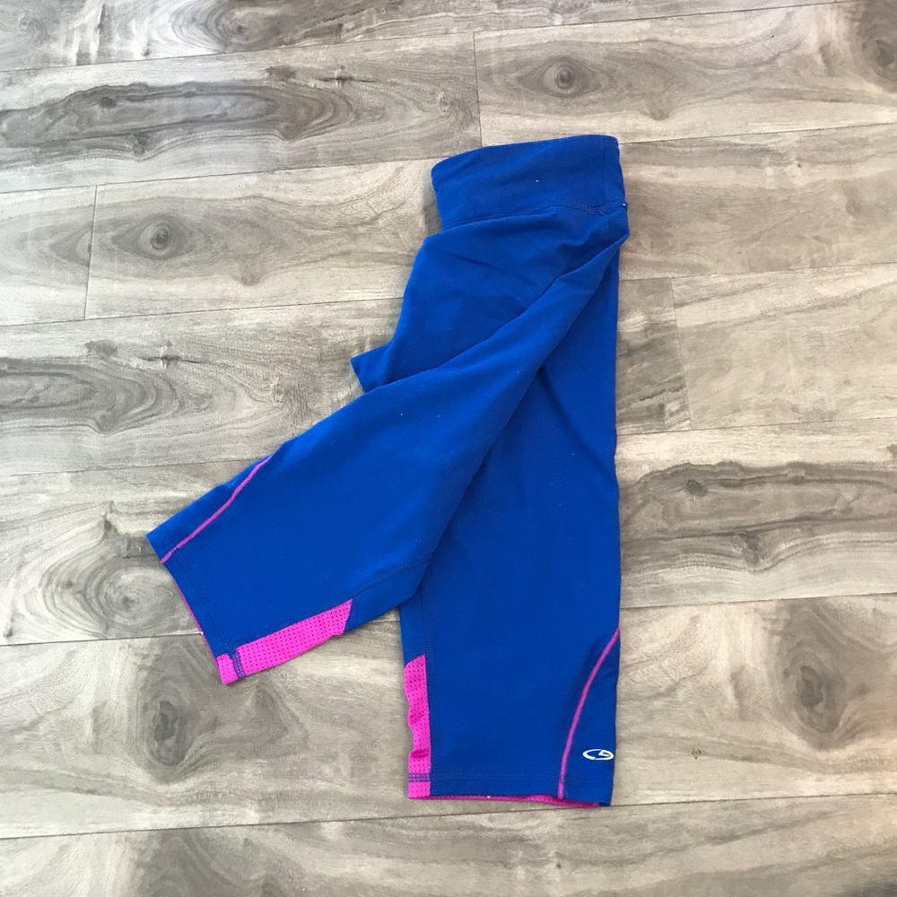 Capri pants